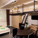 Flying Bed Apartment Uralská by Multi Flat Hotel Prague